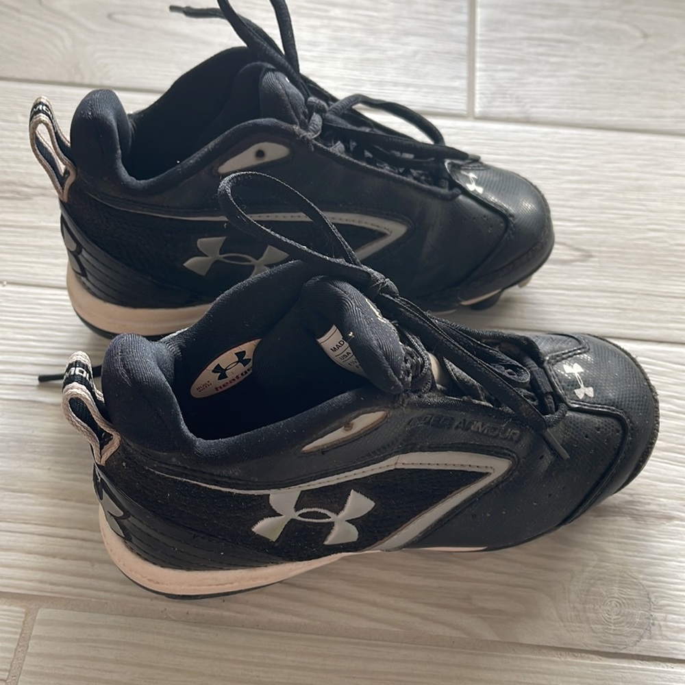 Under armor youth 1.5 cleats